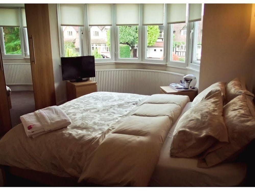 Broad Oaks B&B ソリフル エクステリア 写真